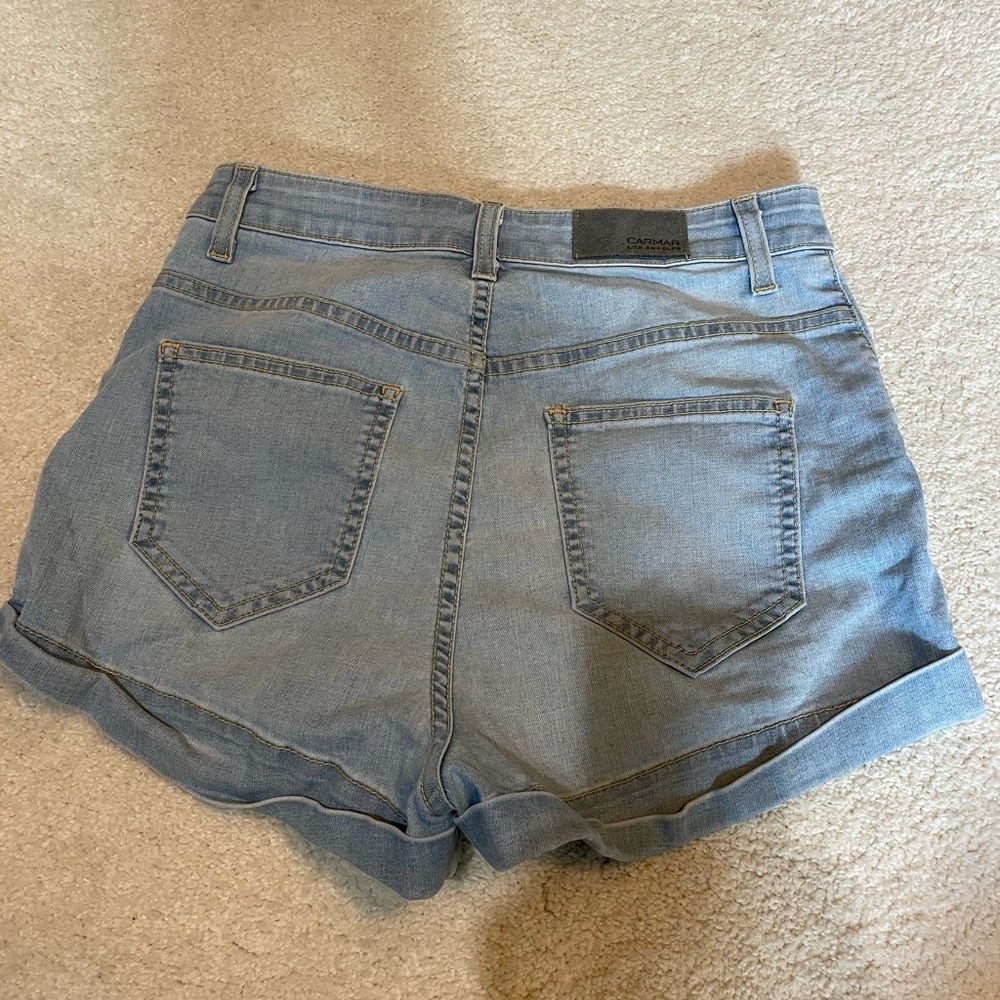 Shorts - Picture 2 of 3